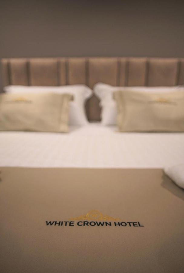 Hotel White Crown Kamez
