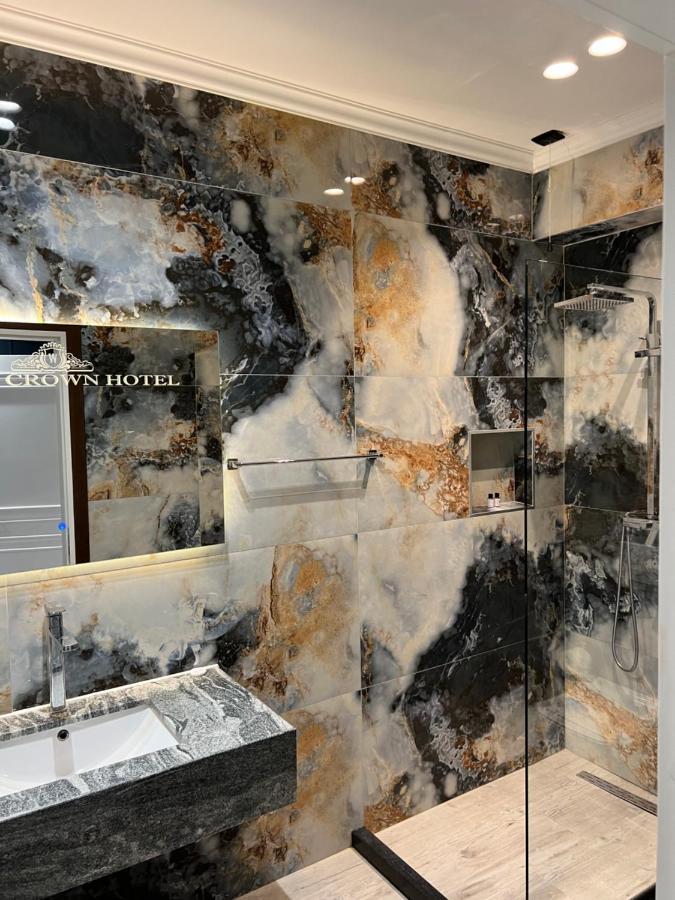 White Crown Hotel 4*